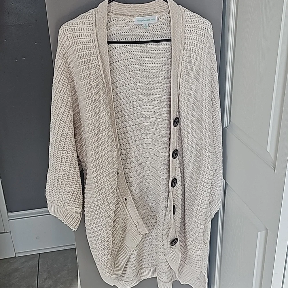 Oversized Sweater - Picture 1 of 5